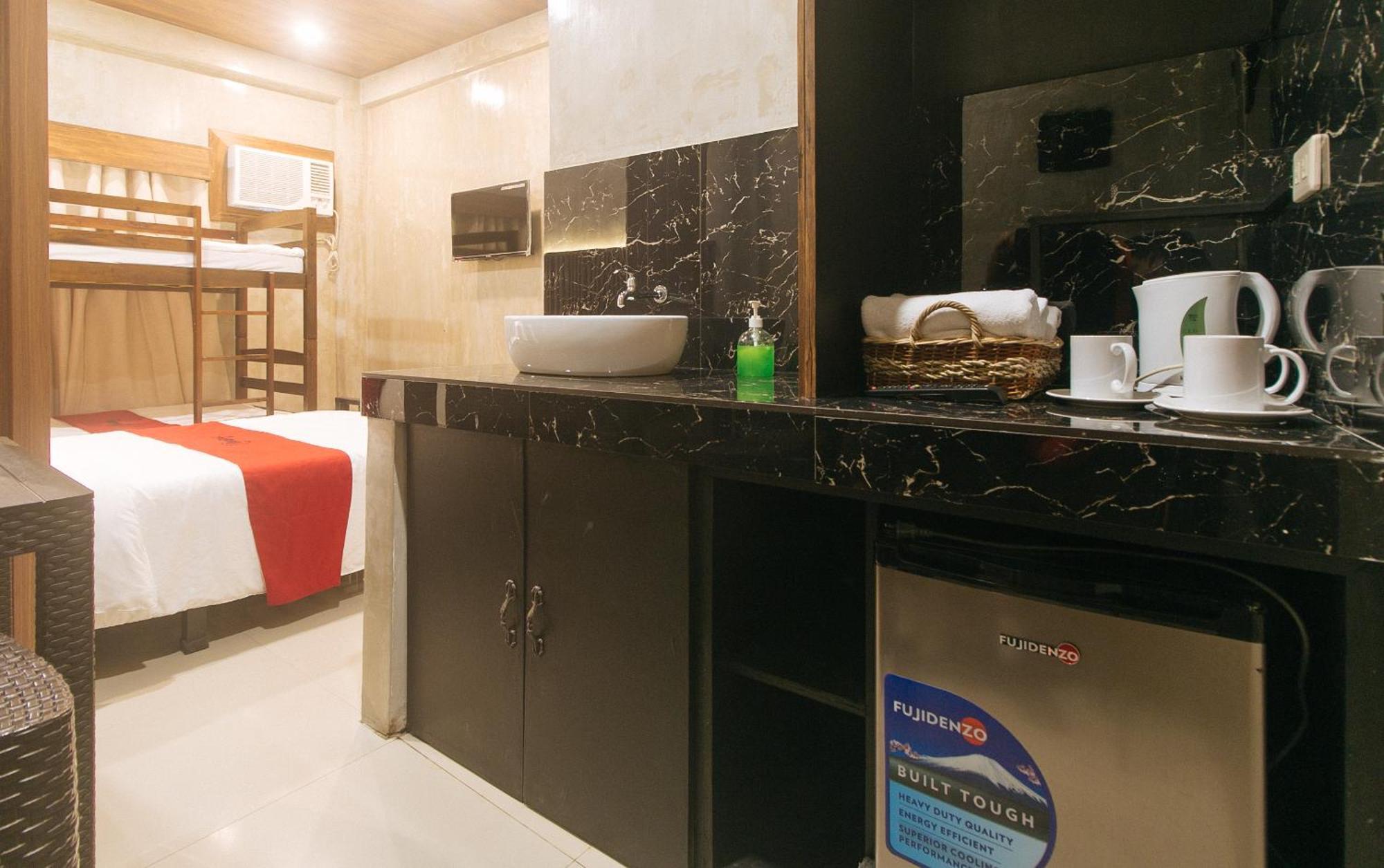 Reddoorz At Mbb Room Naia 2 Paranaque City Exterior photo